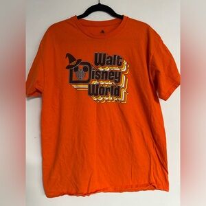 Disney Parks Halloween shirt size Medium